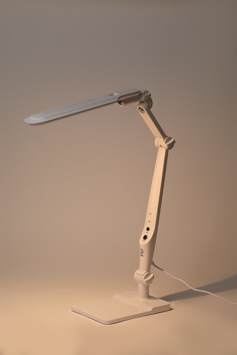 Настольная лампа NLED-497 Б0052770 (пластик, цвет белый) - лучшие Рабочие лампы в INMYROOM