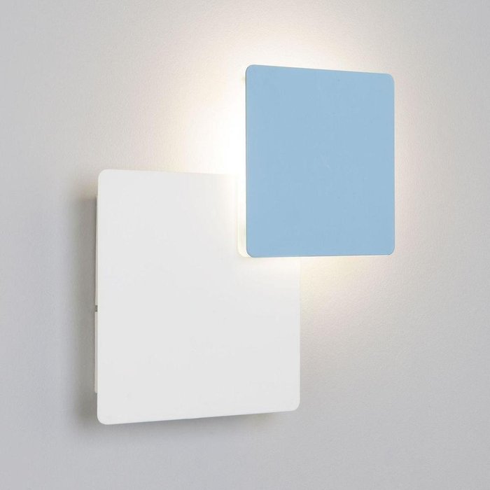 Настенный светодиодный светильник Screw бело-голубого цвета