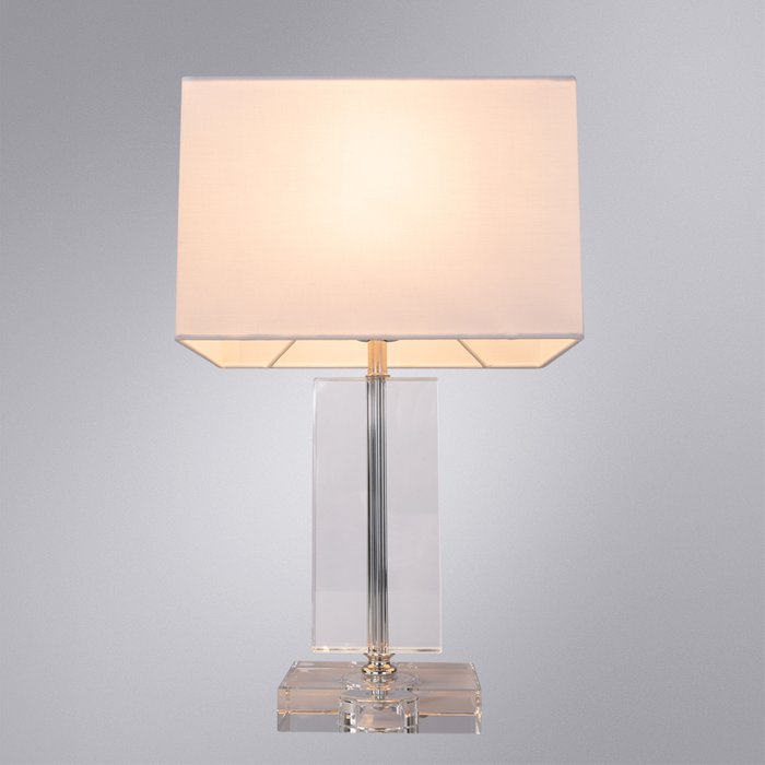 Настольная лампа Clint с белым абажуром - купить Настольные лампы по цене 7990.0