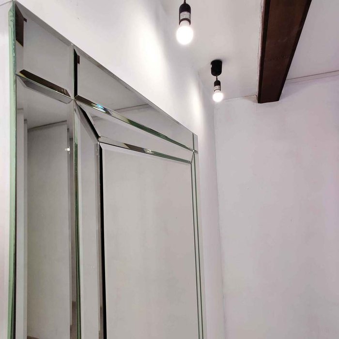 Настенное зеркало Selika 80x180 серебряного цвета - лучшие Настенные зеркала в INMYROOM