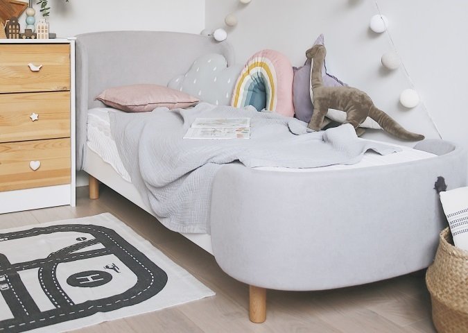 Кровать Kidi Soft 67х167 бело-серого цвета - купить Одноярусные кроватки по цене 24900.0