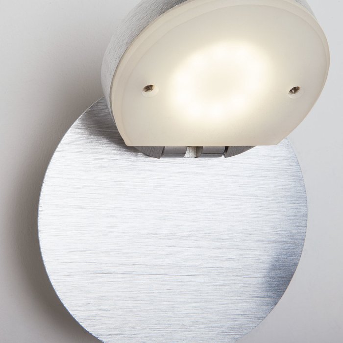 Светодиодный настенный светильник с поворотным плафоном 20004/1 алюминий - лучшие Накладные споты в INMYROOM