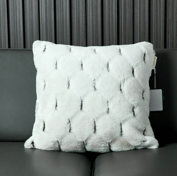 Наволочка Адриана №1 45х45 бело-серого цвета - купить Чехлы для подушек по цене 1099.0