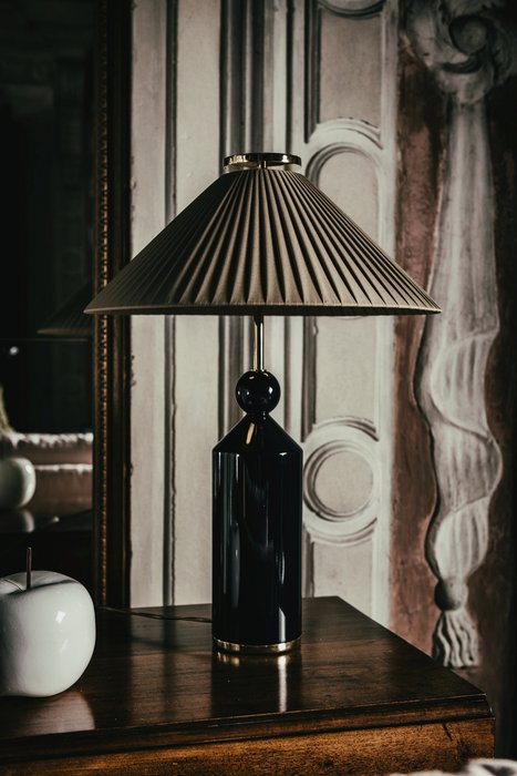 Настольная лампа Nadine с коричневым абажуром - лучшие Настольные лампы в INMYROOM