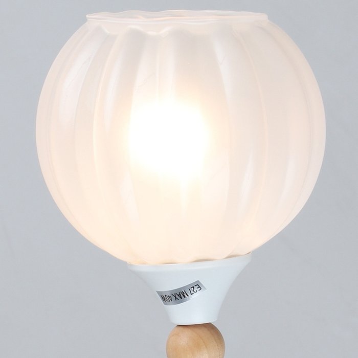 Бра 04511-0.2-01 (стекло, цвет белый) - лучшие Бра и настенные светильники в INMYROOM