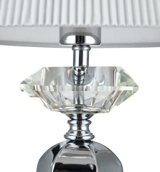 Настольная лампа Smusso с металлическим основанием - лучшие Настольные лампы в INMYROOM