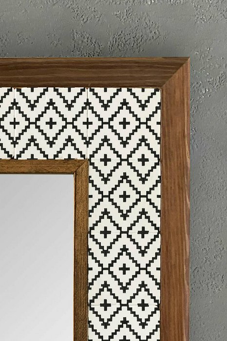 Настенное зеркало 33x33 с каменной мозаикой бело-черного цвета - лучшие Настенные зеркала в INMYROOM