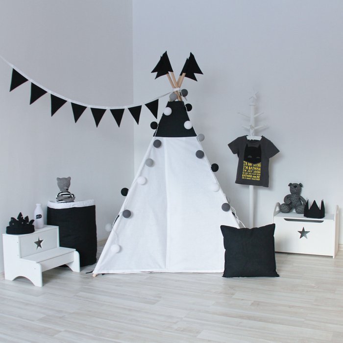 Подушка "Black&White " - лучшие Аксессуары и текстиль для игровых домиков в INMYROOM