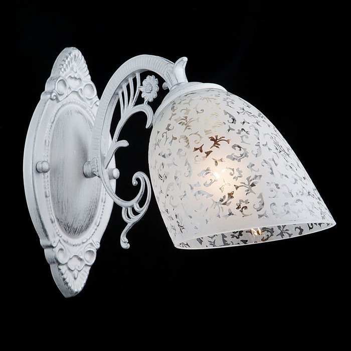 Бра в классическом стиле 70039/1 белый с серебром - купить Бра и настенные светильники по цене 2168.0