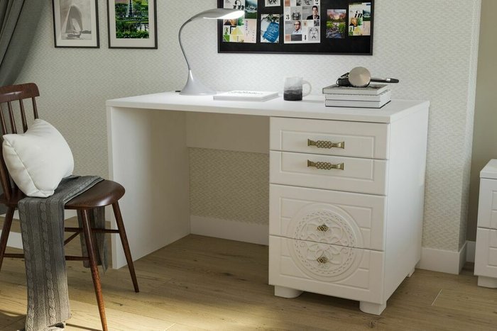 Стол письменный Монблан L белого цвета - купить Письменные столы по цене 20681.0