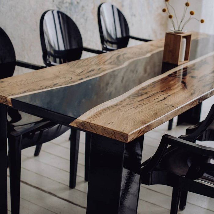 Обеденный стол со столешницей из дуба  - купить Обеденные столы по цене 255000.0