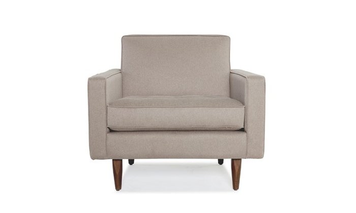 Кресло серого цвета на деревянных ножках - купить Интерьерные кресла по цене 48500.0