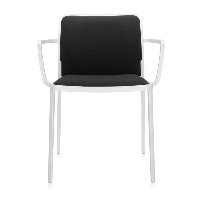 Стул Audrey Soft черного цвета с подлокотниками - купить Обеденные стулья по цене 89380.0