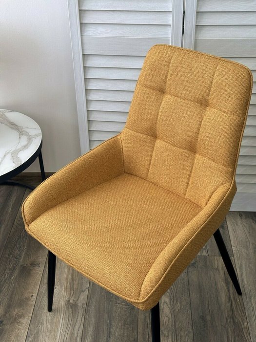 Стул Caracas горчичного цвета - лучшие Обеденные стулья в INMYROOM