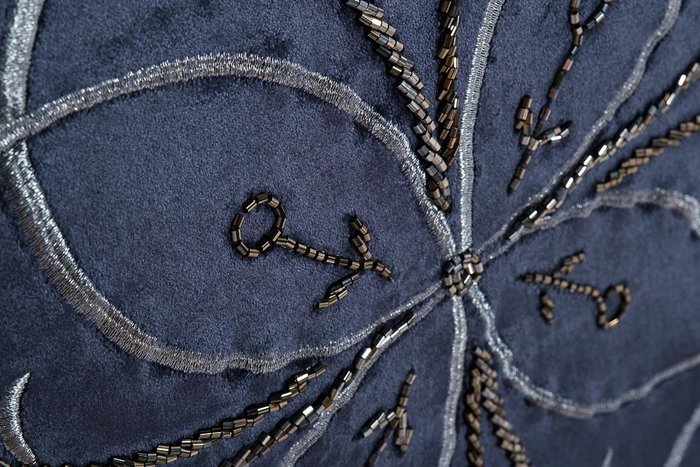 Подушка с вышивкой Узор темно-синего цвета - купить Декоративные подушки по цене 3400.0