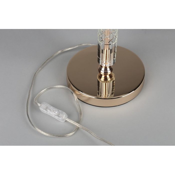 Настольная лампа Silvian с белым абажуром - купить Настольные лампы по цене 15370.0