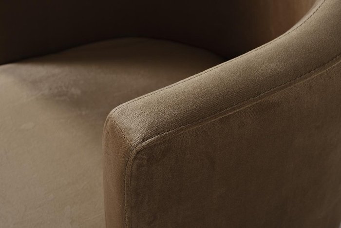 Стул коричневого цвета на металлическом каркасе  - лучшие Обеденные стулья в INMYROOM