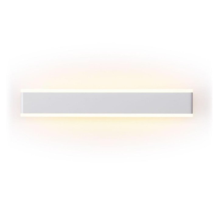 Настенный светодиодный светильник Stravi белого цвета - купить Бра и настенные светильники по цене 3300.0