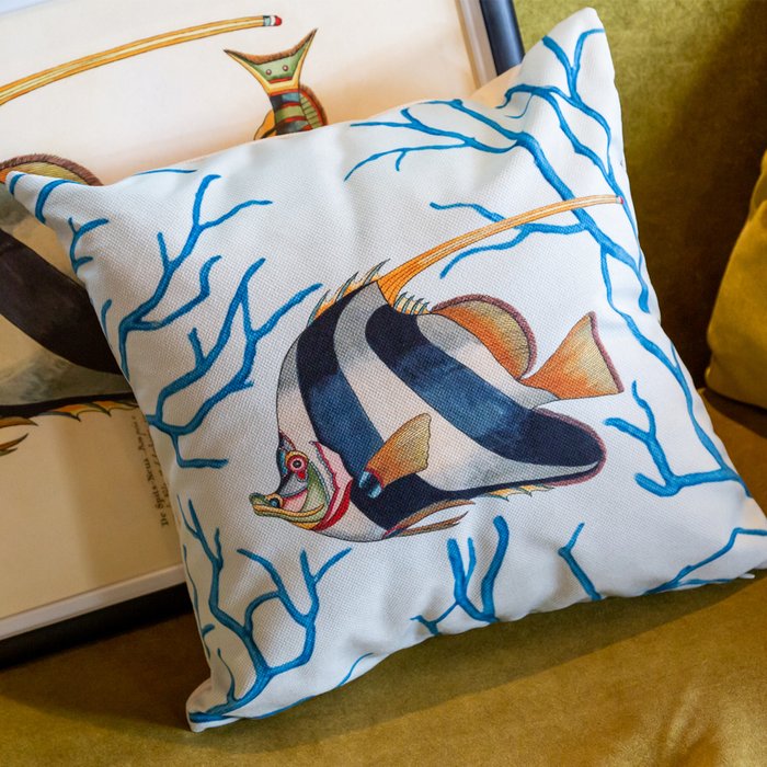 Декоративная подушка Фантастика подводного мира версия 7 сине-голубого цвета - купить Декоративные подушки по цене 2000.0