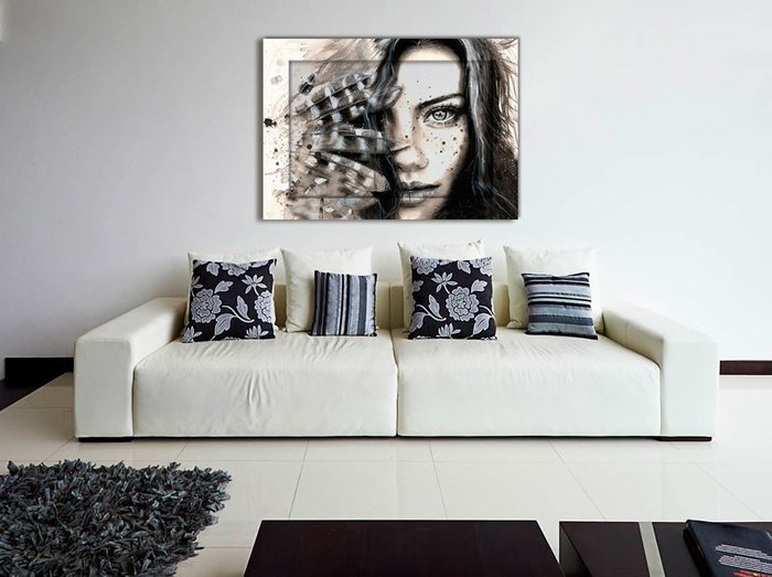 Картина Женщина с перьями с Арт рамой 45х35 - купить Картины по цене 6490.0