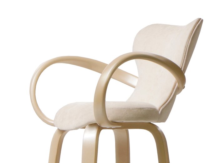 Барный стул Apriori S из натурального дерева и ткани - купить Барные стулья по цене 29740.0
