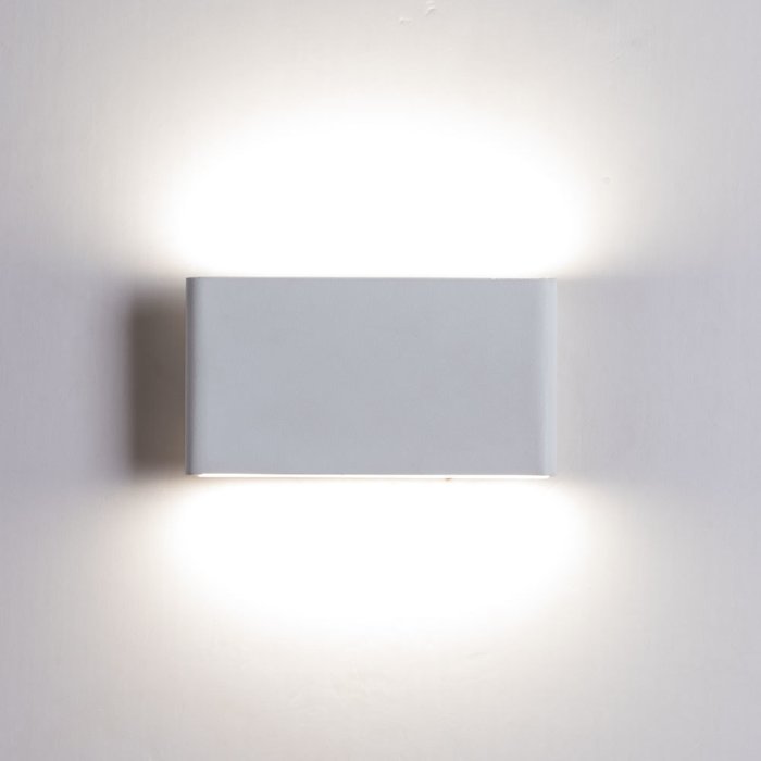 Настенный светодиодный светильник Graff белого цвета - купить Бра и настенные светильники по цене 2750.0