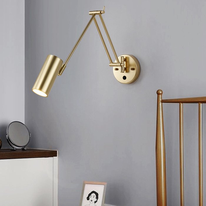 Настенный светильник FREDLY A Brass - лучшие Бра и настенные светильники в INMYROOM