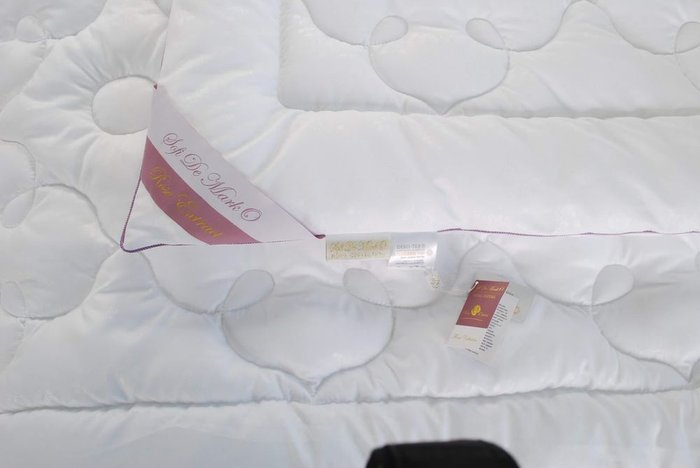 Одеяло Rose 195х215 белого цвета - лучшие Одеяла в INMYROOM