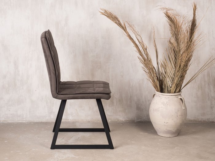 Стул Gidor серого цвета с черными ножками - лучшие Обеденные стулья в INMYROOM