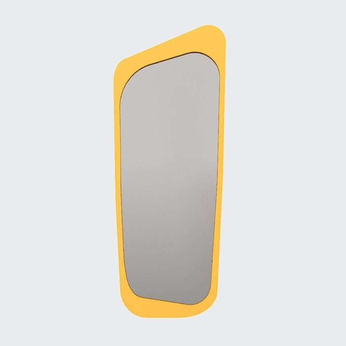 Настенное зеркало в раме желтого цвета 
