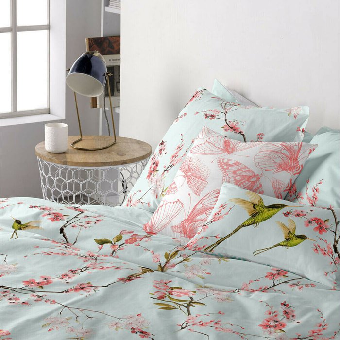 Наволочка Chinoiserie 50x75 голубого цвета - купить Наволочки по цене 3859.0