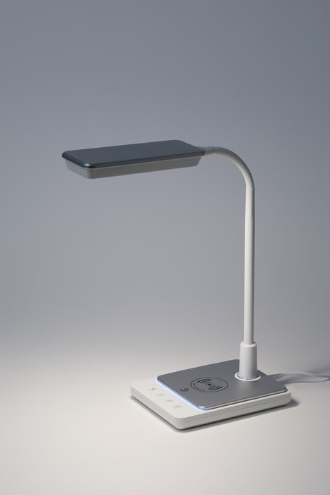 Настольная лампа NLED-499 Б0052776 (пластик, цвет серебро) - купить Рабочие лампы по цене 4580.0