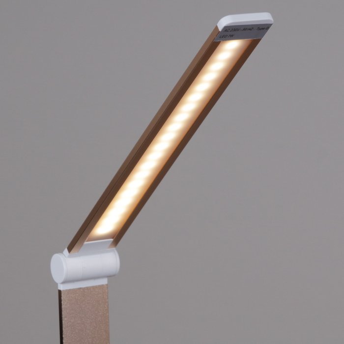 Настольная лампа 02088-0.7-01T GD (USB) (металл, цвет золото) - лучшие Рабочие лампы в INMYROOM