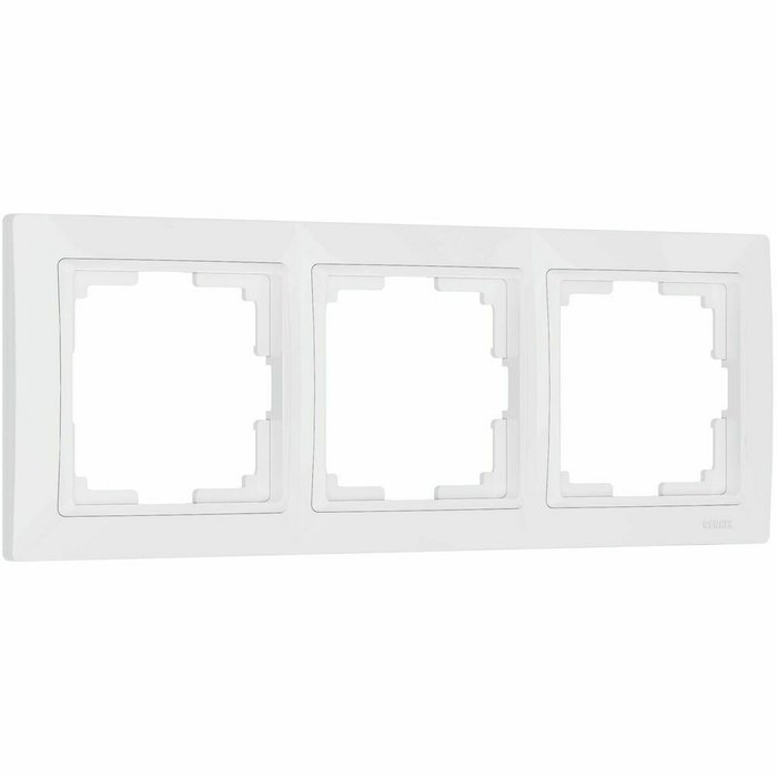 Рамка из пластика на 3 поста Snabb Basic белый W0032001 Рамка из пластика на 3 поста Snabb Basic белый W0032001