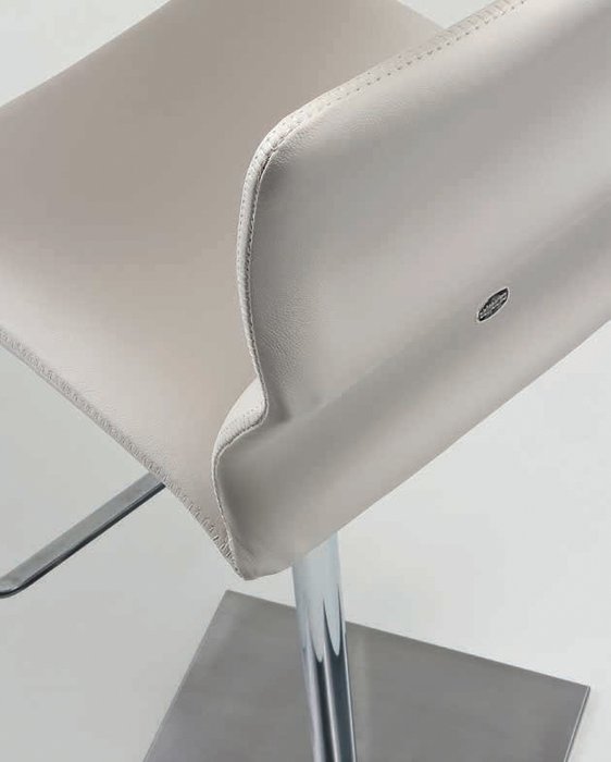 Барный стул Vito белого цвета - купить Барные стулья по цене 55570.0