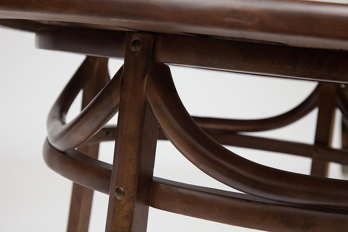 Стол обеденный Thonet темно-коричневого цвета - лучшие Обеденные столы в INMYROOM
