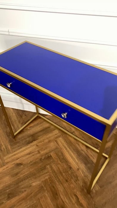 Консоль с выдвижными ящиками синего цвета - лучшие Консоли в INMYROOM Консоль с выдвижными ящиками синего цвета - лучшие Консоли в INMYROOM