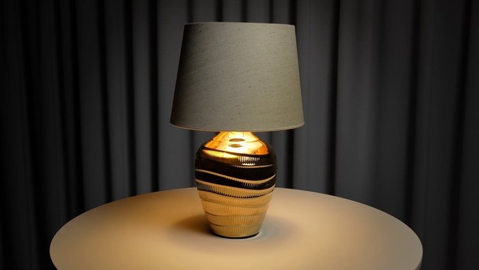 Настольная лампа Merga черно-золотого цвета - лучшие Настольные лампы в INMYROOM Настольная лампа Merga черно-золотого цвета - лучшие Настольные лампы в INMYROOM