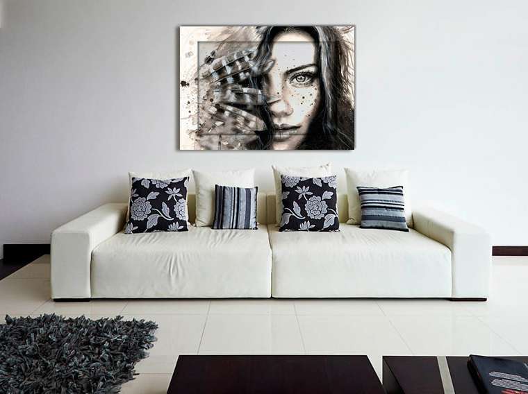 Картина с арт рамой Женщина с перьями 60х80 серого цвета