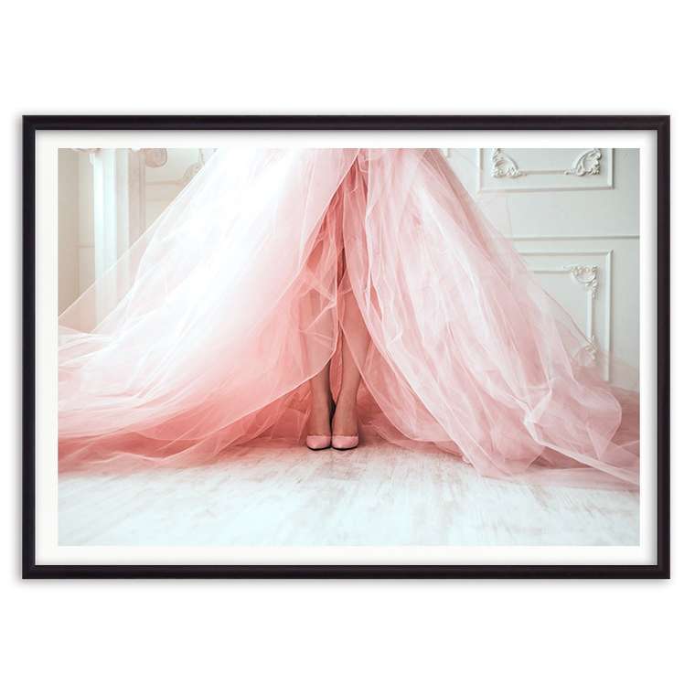 Постер в рамке Розовое платье 21х30 см