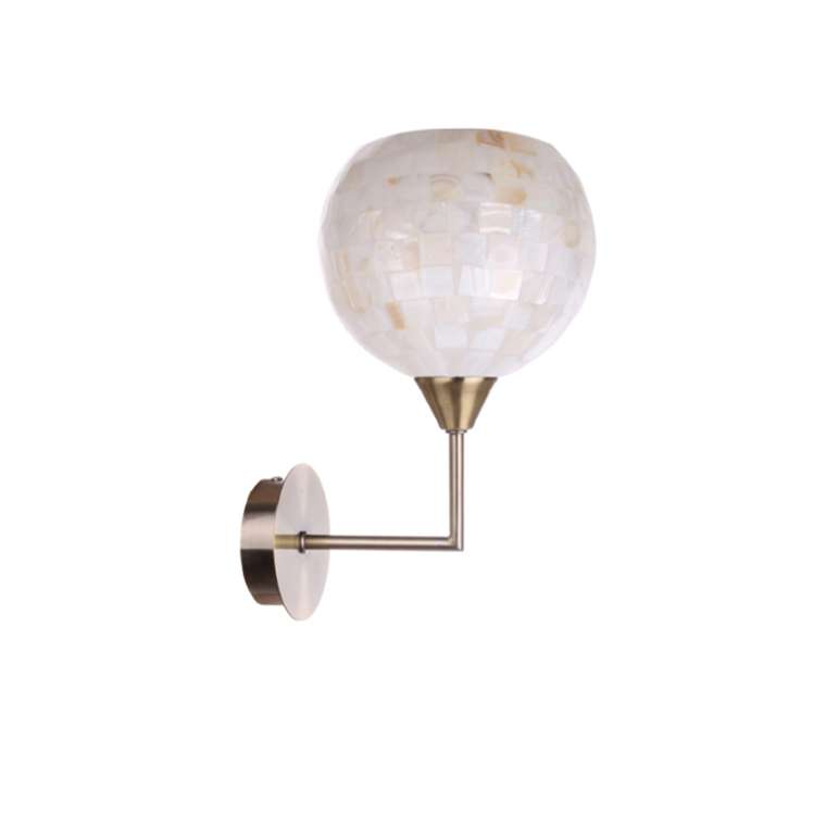 Настенный светильник Margalit с перламутровым плафоном