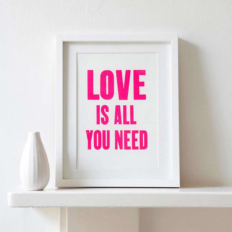 Постер в рамке "Love is all you need"