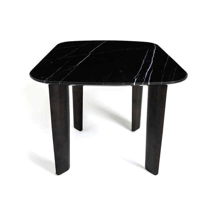 Стол обеденный из черного мрамора Dolmena черного цвета