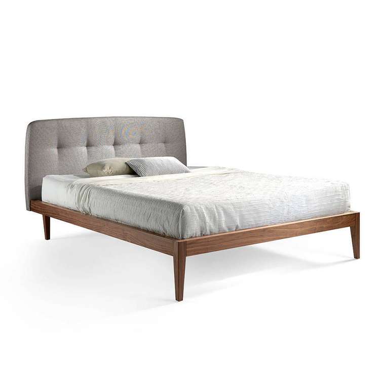 Кровать с мягким изголовьем 150x200
