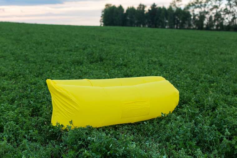 Надувной лежак Air Puf желтого цвета 