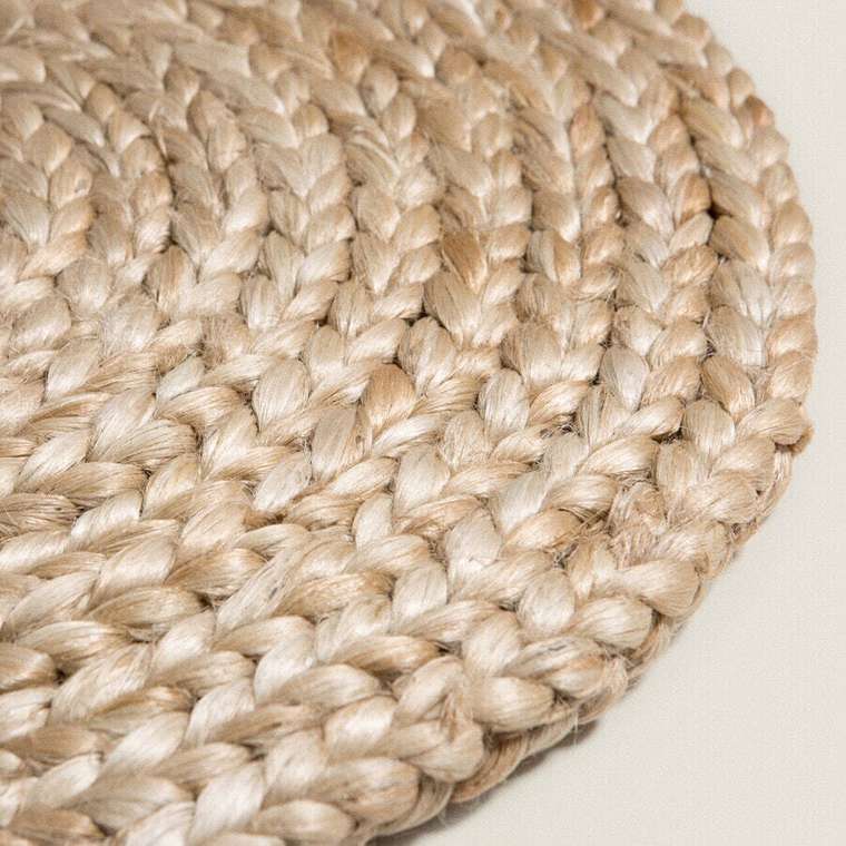 Джутовый коврик овальной формы