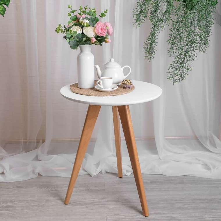 Декоративный столик Эко белого цвета
