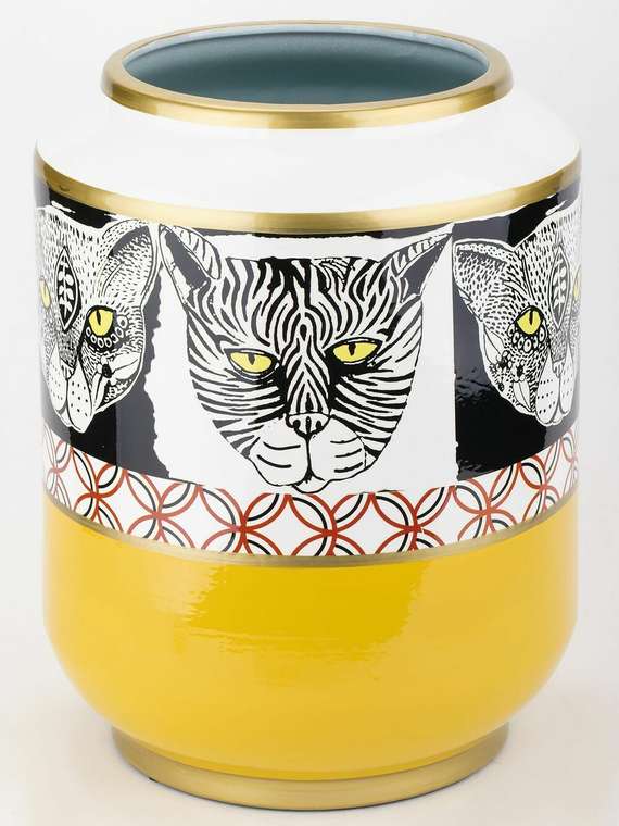 Ваза бело-желтого цвета