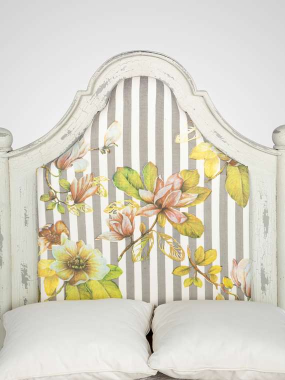 Кровать детская из дерева махагони 90х200