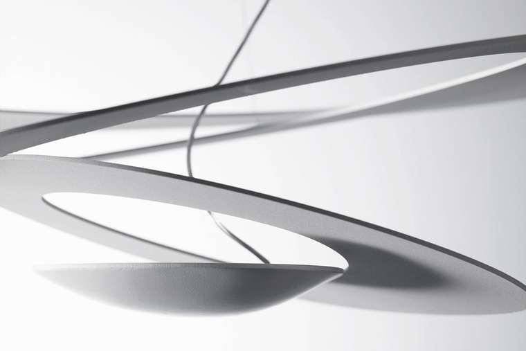 Подвесной светильник Artemide Pirce из окрашенного алюминия